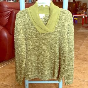 ☘️Comfy Christopher & Banks Cowl neck sweater☘️
